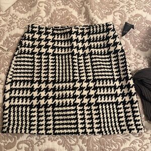 Black & white skirt